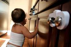 Baby und Kleinkinder: Sicher zu Hause - wie Sie Unfälle vermeiden können